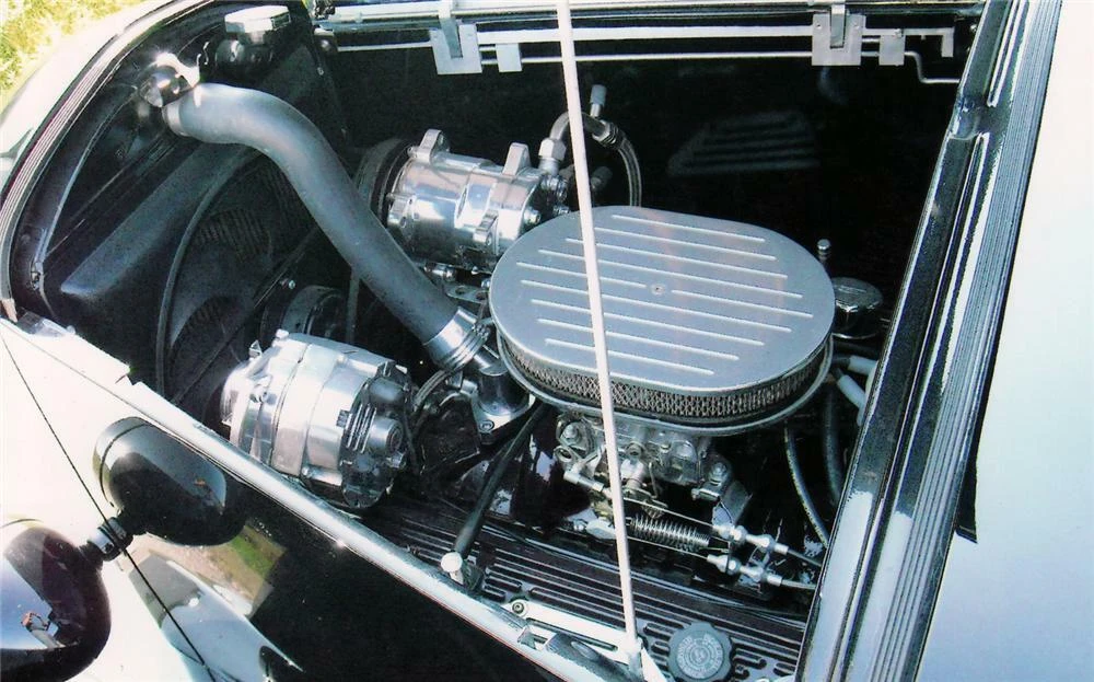 1930 Ford Model A Pickup & Model AA - Image 3 of 5