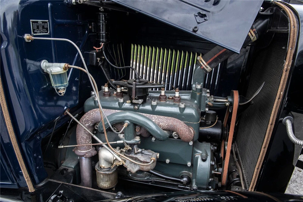 1930 Ford Model A Pickup & Model AA - Image 3 of 7