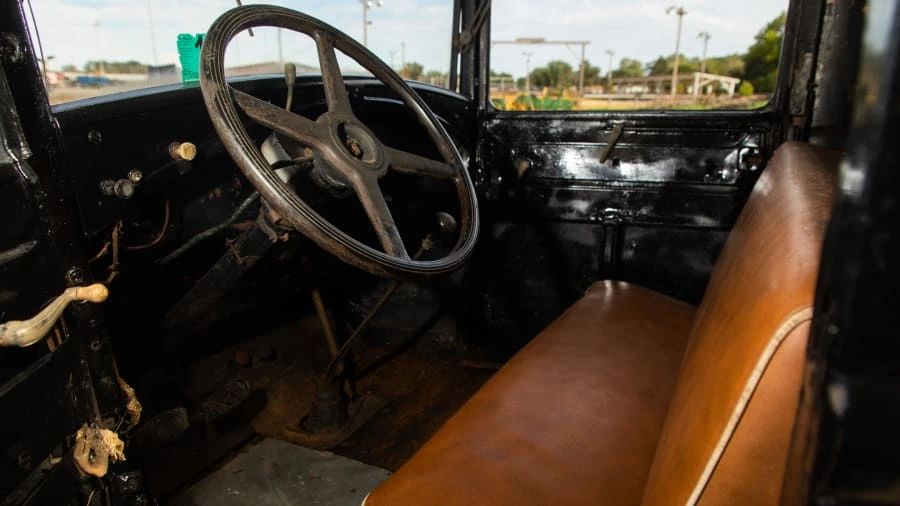 1930 Ford Model A Pickup & Model AA - Image 4 of 12