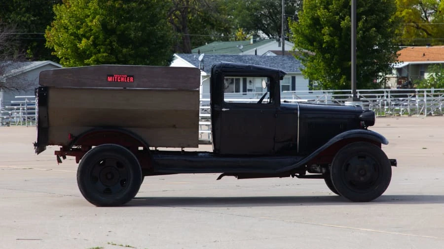 1930 Ford Model A Pickup & Model AA - Image 8 of 12