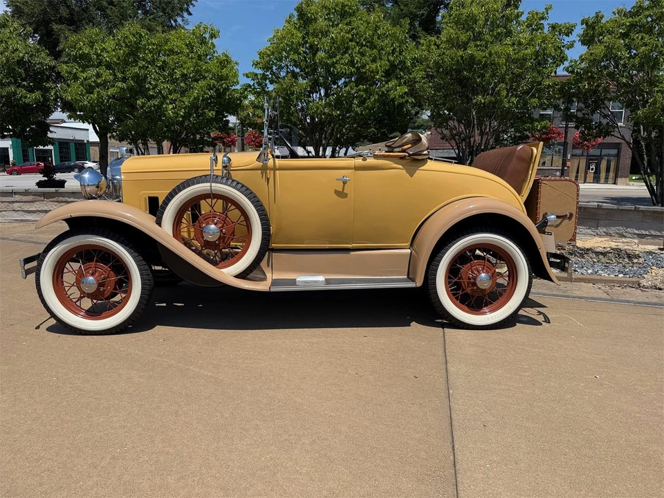 1930 Ford Standard & Deluxe & Super Deluxe - Image 5 of 13