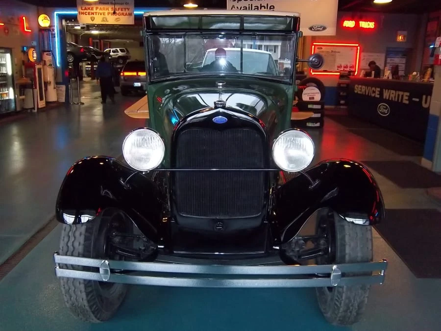 1930 Ford Model A Pickup & Model AA - Image 4 of 5