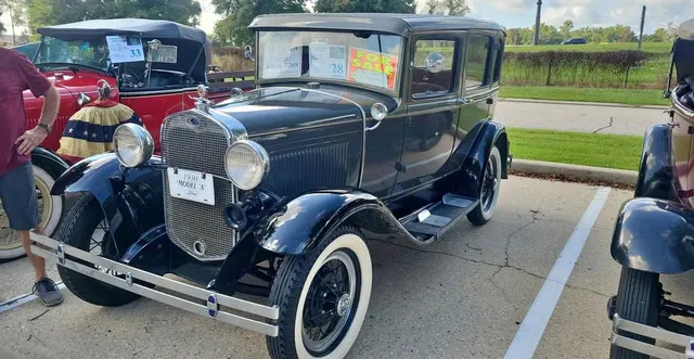 1930 Ford GT Sedan