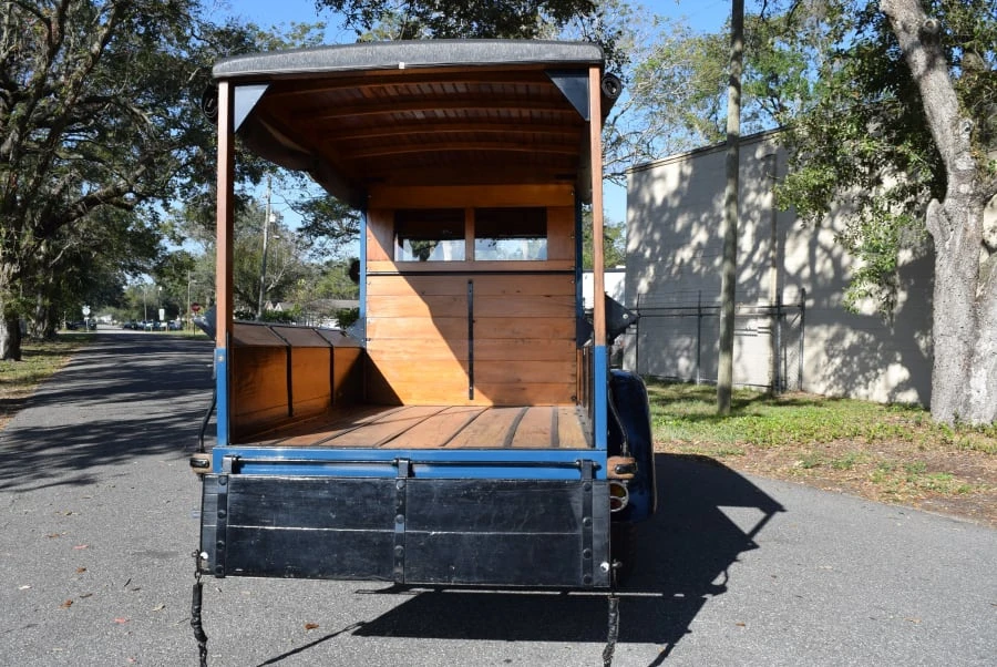 1930 Ford Model A Pickup & Model AA - Image 4 of 11