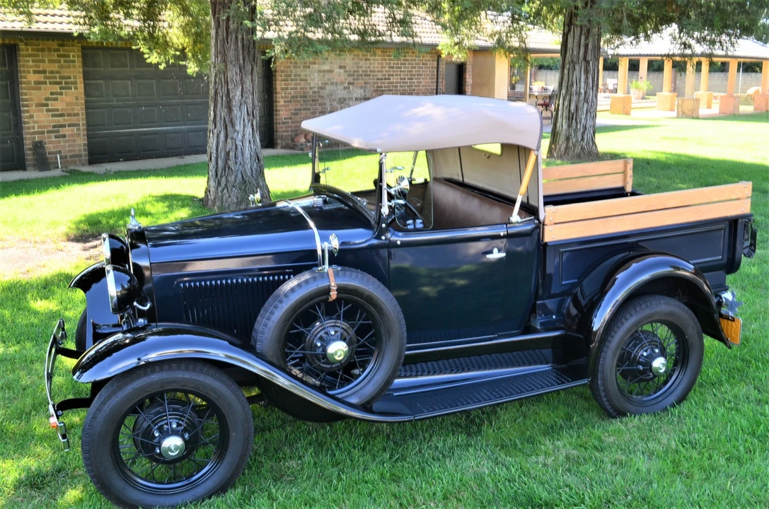 1930 Ford Model A Pickup & Model AA - Image 12 of 31