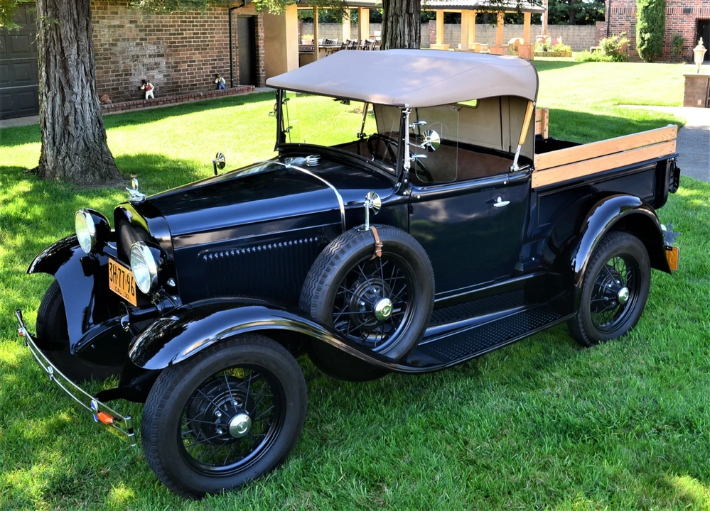 1930 Ford Model A Pickup & Model AA - Image 10 of 31