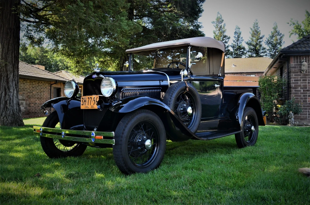 1930 Ford Model A Pickup & Model AA - Image 8 of 31