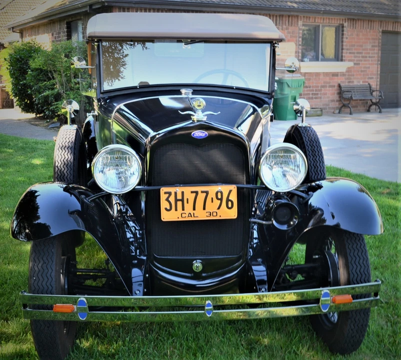 1930 Ford Model A Pickup & Model AA - Image 3 of 31