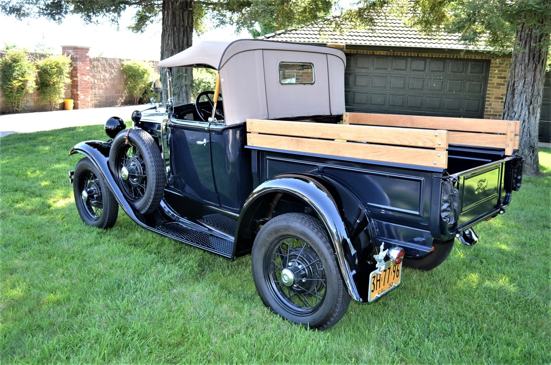 1930 Ford Model A Pickup & Model AA - Image 14 of 31