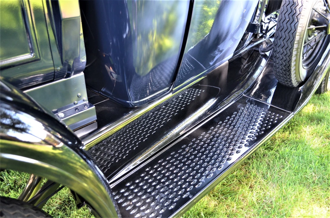 1930 Ford Model A Pickup & Model AA - Image 25 of 31