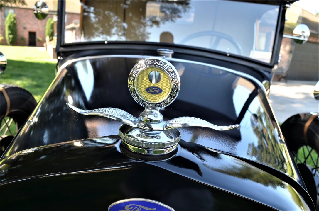 1930 Ford Model A Pickup & Model AA - Image 21 of 31