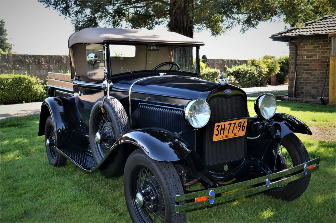 1930 Ford Model A Pickup & Model AA - Image 2 of 31