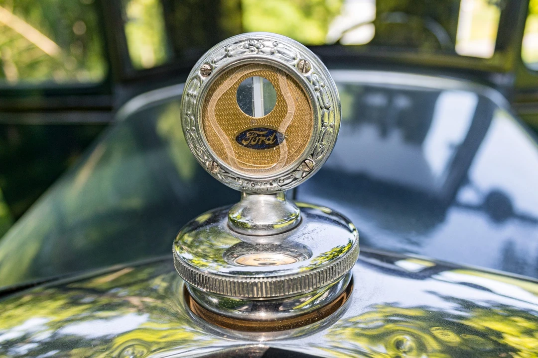 1930 Ford Model A Pickup & Model AA - Image 24 of 31