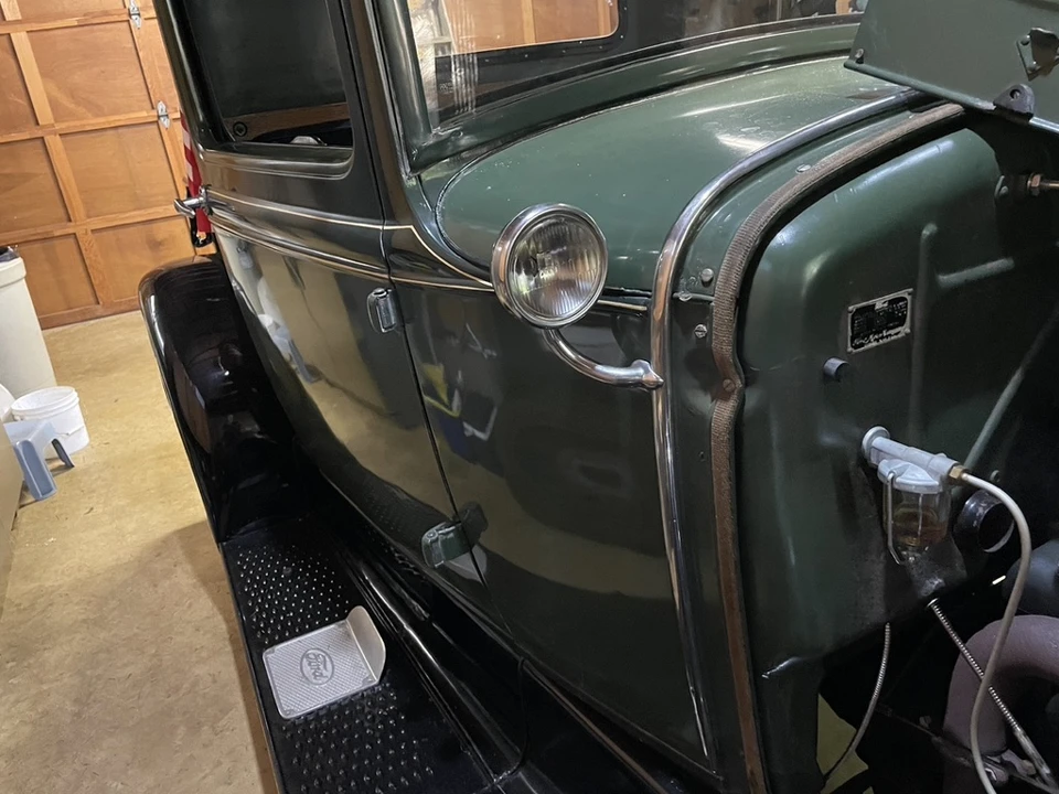 1930 Ford Model A Pickup & Model AA - Image 24 of 31