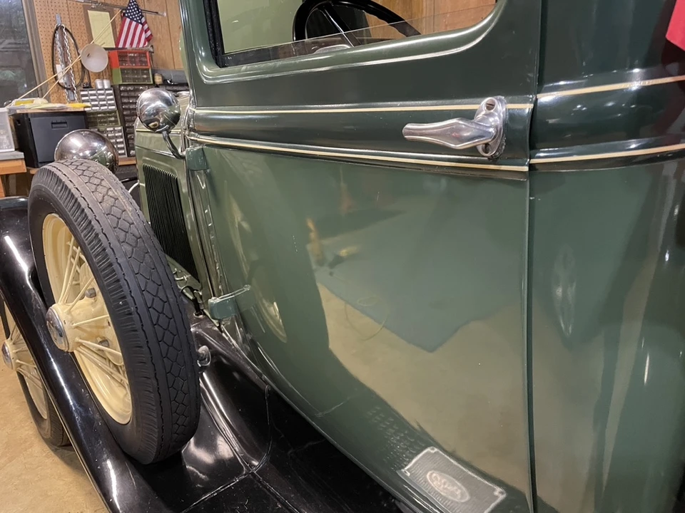 1930 Ford Model A Pickup & Model AA - Image 23 of 31
