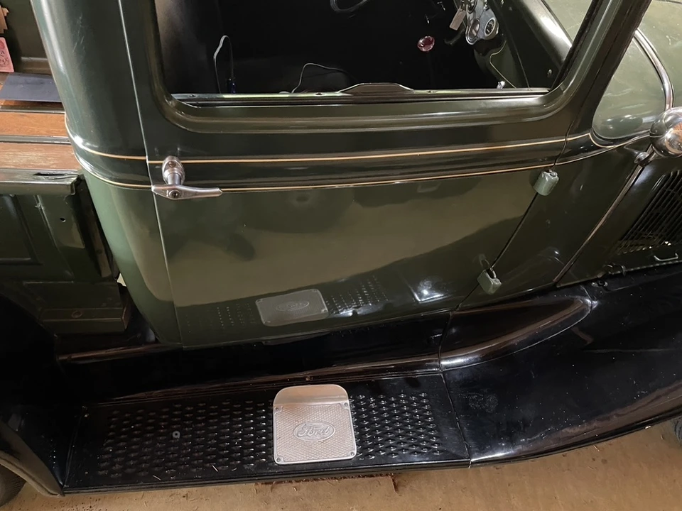 1930 Ford Model A Pickup & Model AA - Image 21 of 31