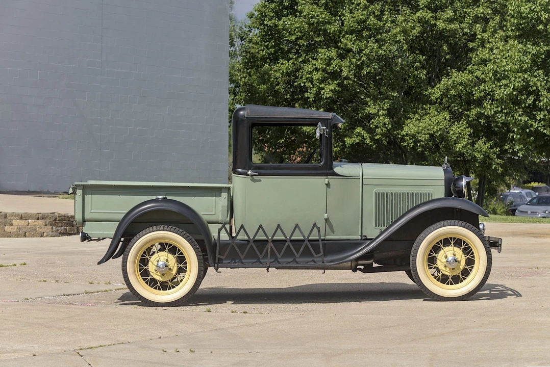 1929 Ford Model A Pickup & Model AA - Image 11 of 31