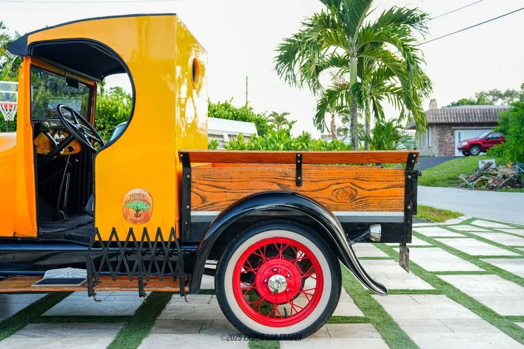 1930 Ford Model A Pickup & Model AA - Image 5 of 12