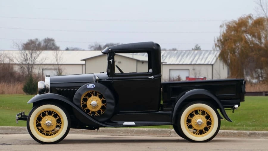 1930 Ford Model A Pickup & Model AA - Image 2 of 12