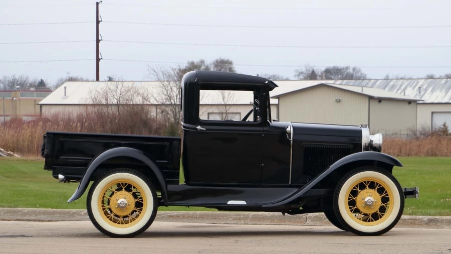 1930 Ford Model A Pickup & Model AA - Image 8 of 12