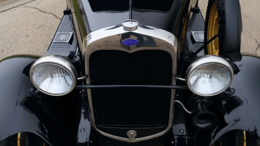 1930 Ford Model A Pickup & Model AA - Image 9 of 12