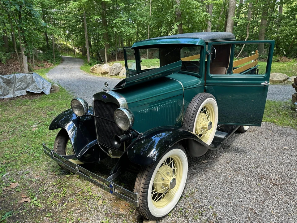 1930 Ford Model A Pickup & Model AA - Image 2 of 31