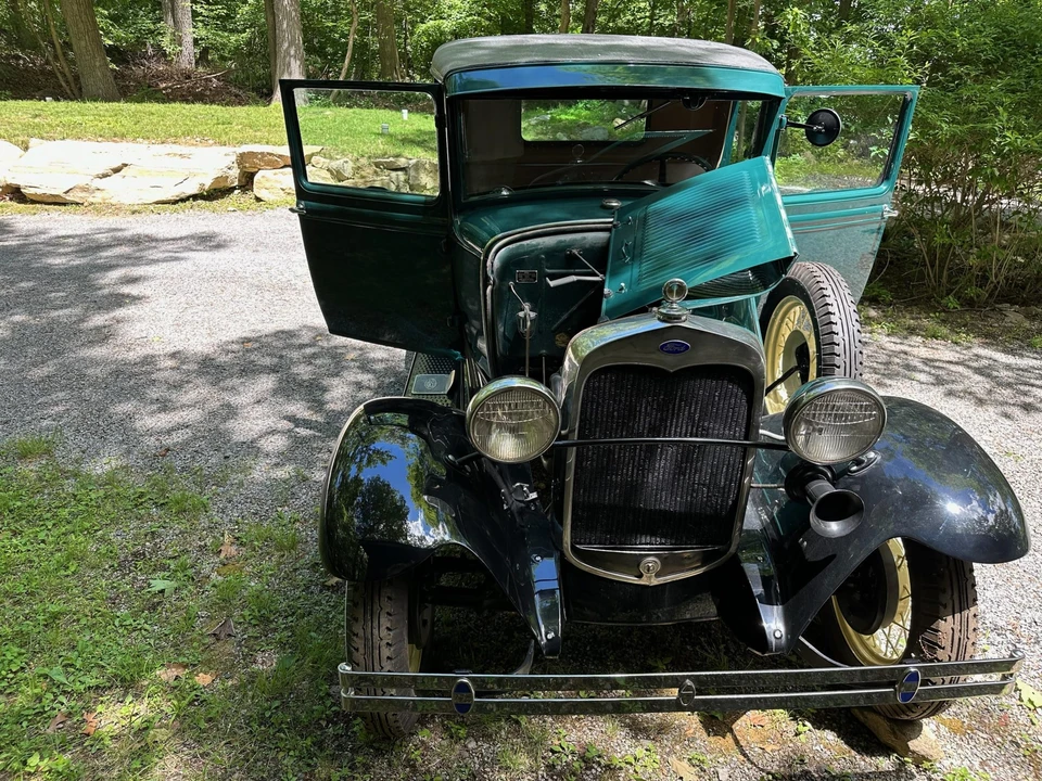 1930 Ford Model A Pickup & Model AA - Image 10 of 31