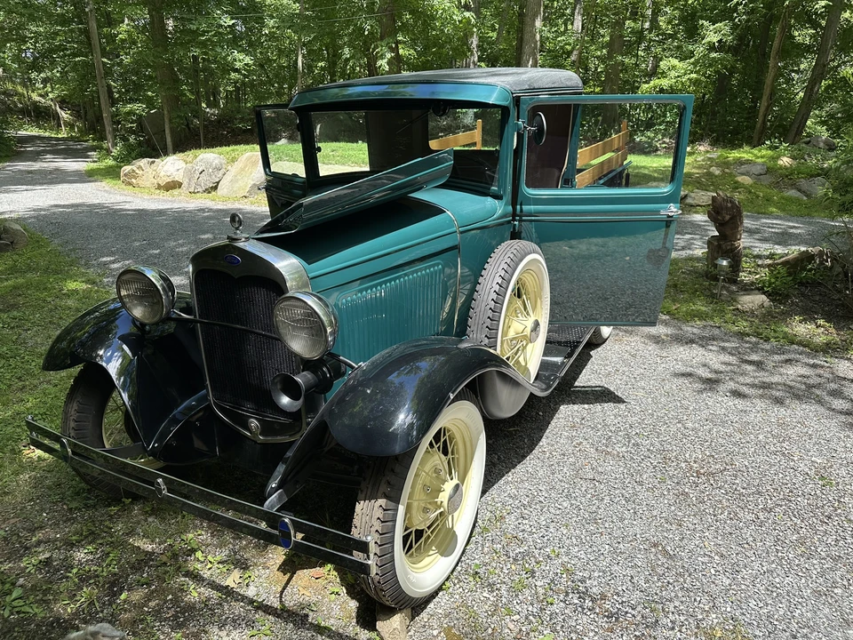 1930 Ford Model A Pickup & Model AA - Image 3 of 31