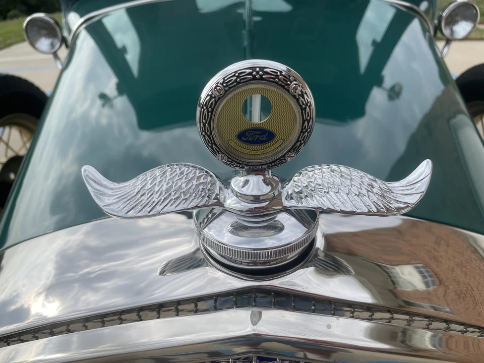 1930 Ford Model A Pickup & Model AA - Image 25 of 31