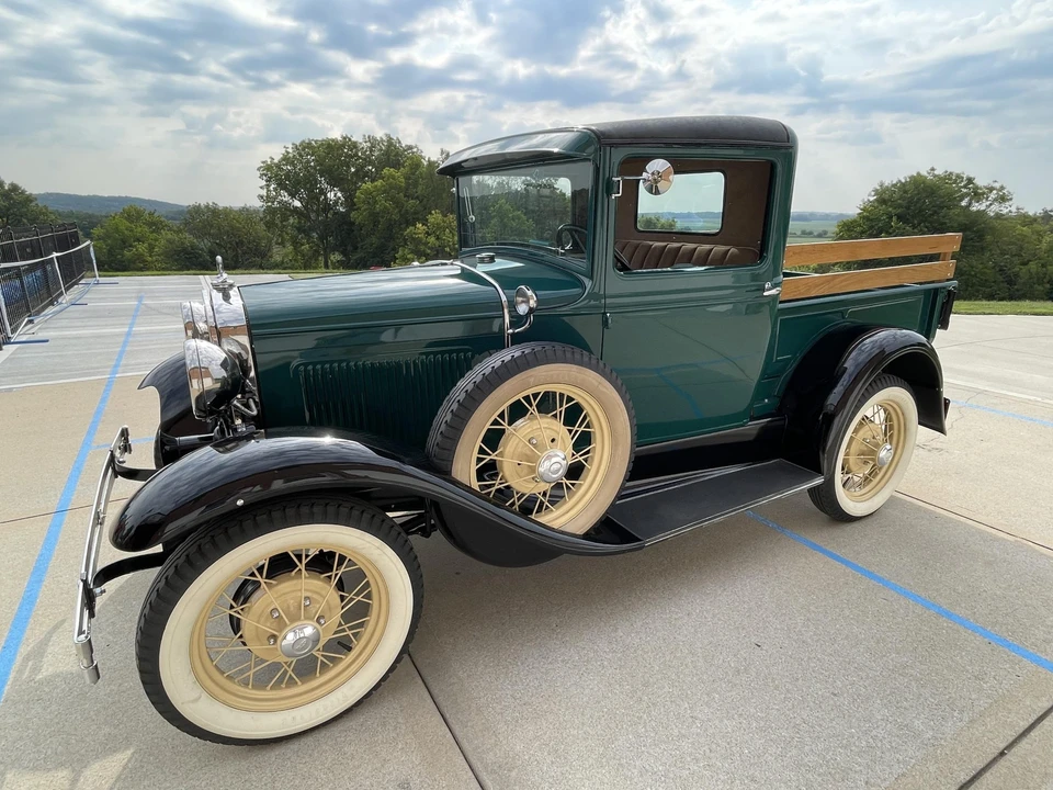 1930 Ford Model A Pickup & Model AA - Image 4 of 31