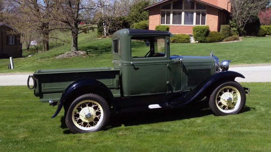 1930 Ford Model A Pickup & Model AA - Image 2 of 7