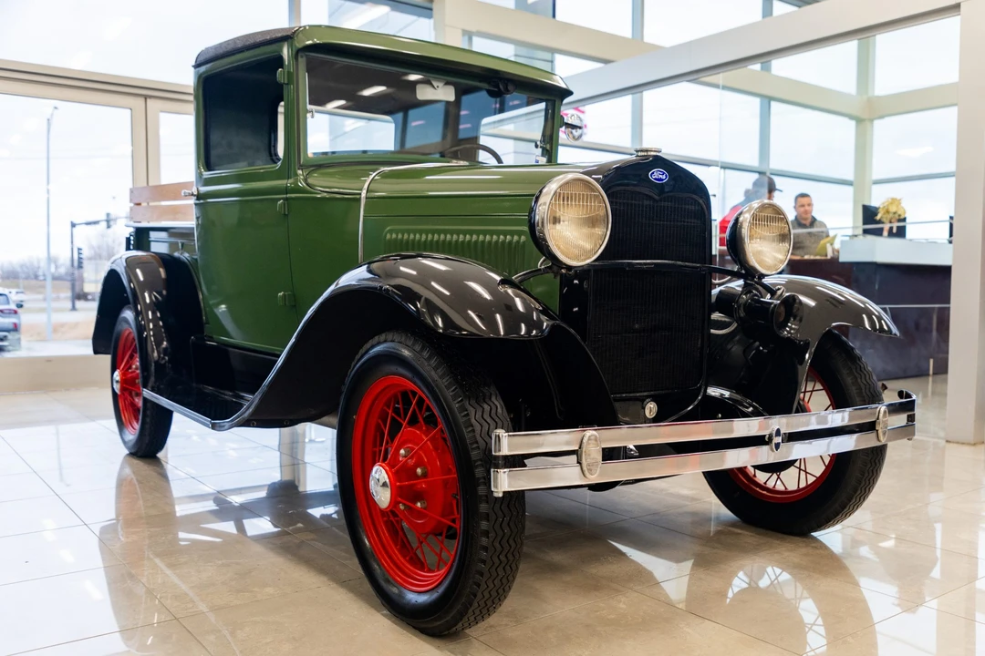 1930 Ford Model A Pickup & Model AA - Image 8 of 31