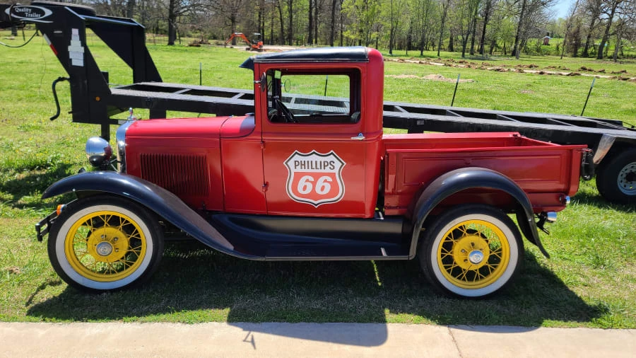 1930 Ford Model A Pickup & Model AA - Image 2 of 12