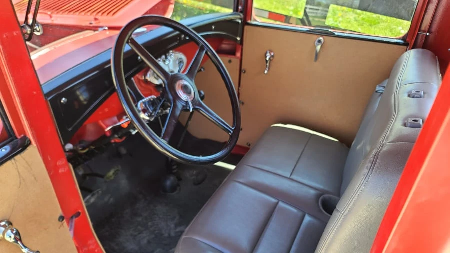 1930 Ford Model A Pickup & Model AA - Image 3 of 12