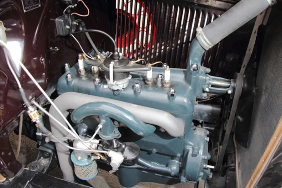 1930 Ford Model A Pickup & Model AA - Image 7 of 11