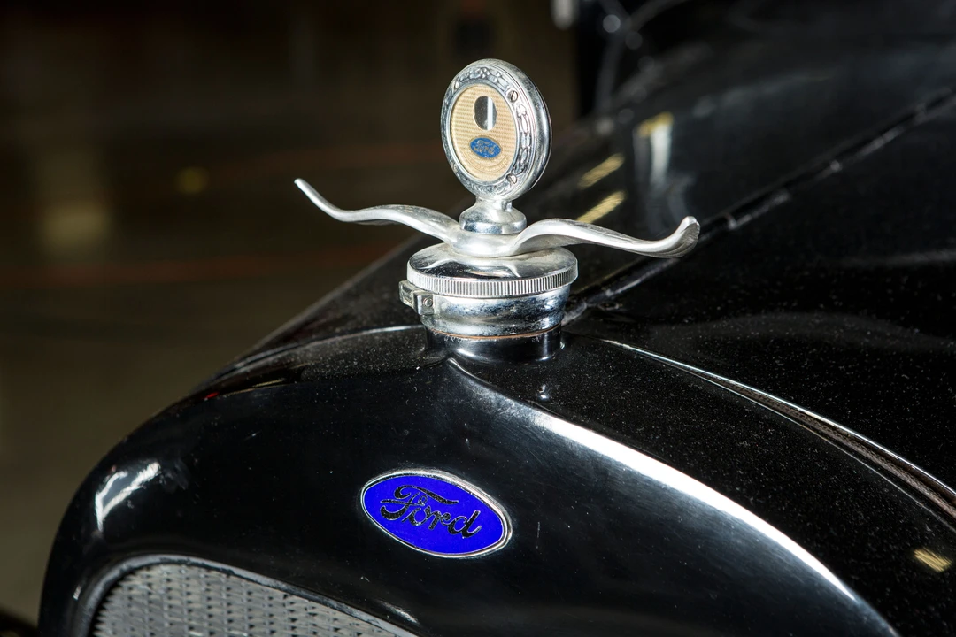 1930 Ford Model A Pickup & Model AA - Image 5 of 6