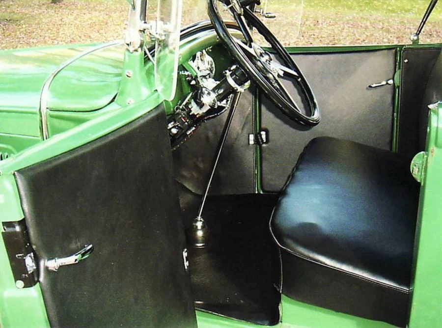 1930 Ford Model A Pickup & Model AA - Image 4 of 6