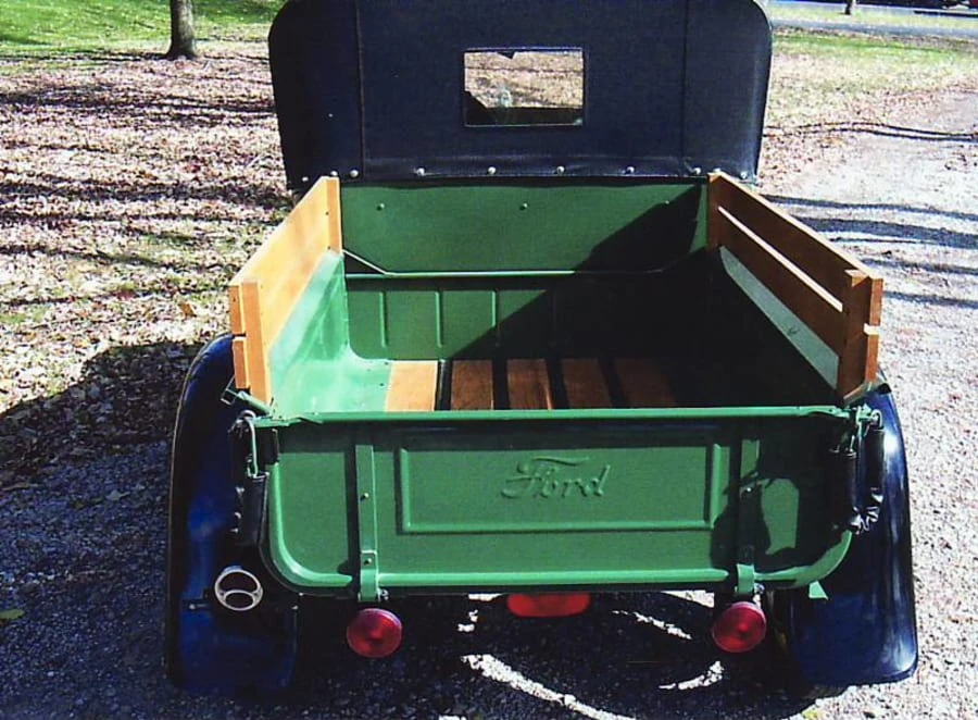 1930 Ford Model A Pickup & Model AA - Image 5 of 6