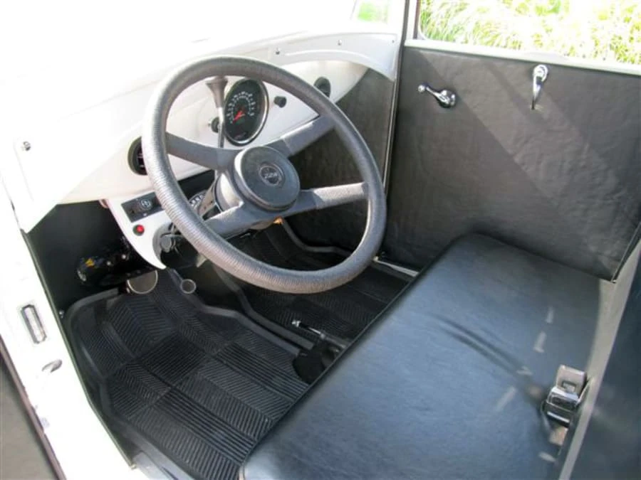 1930 Ford Model A Pickup & Model AA - Image 3 of 9
