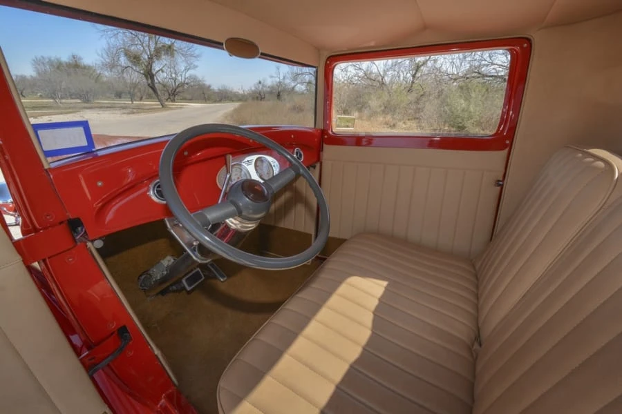 1930 Ford Model A Pickup & Model AA - Image 4 of 12