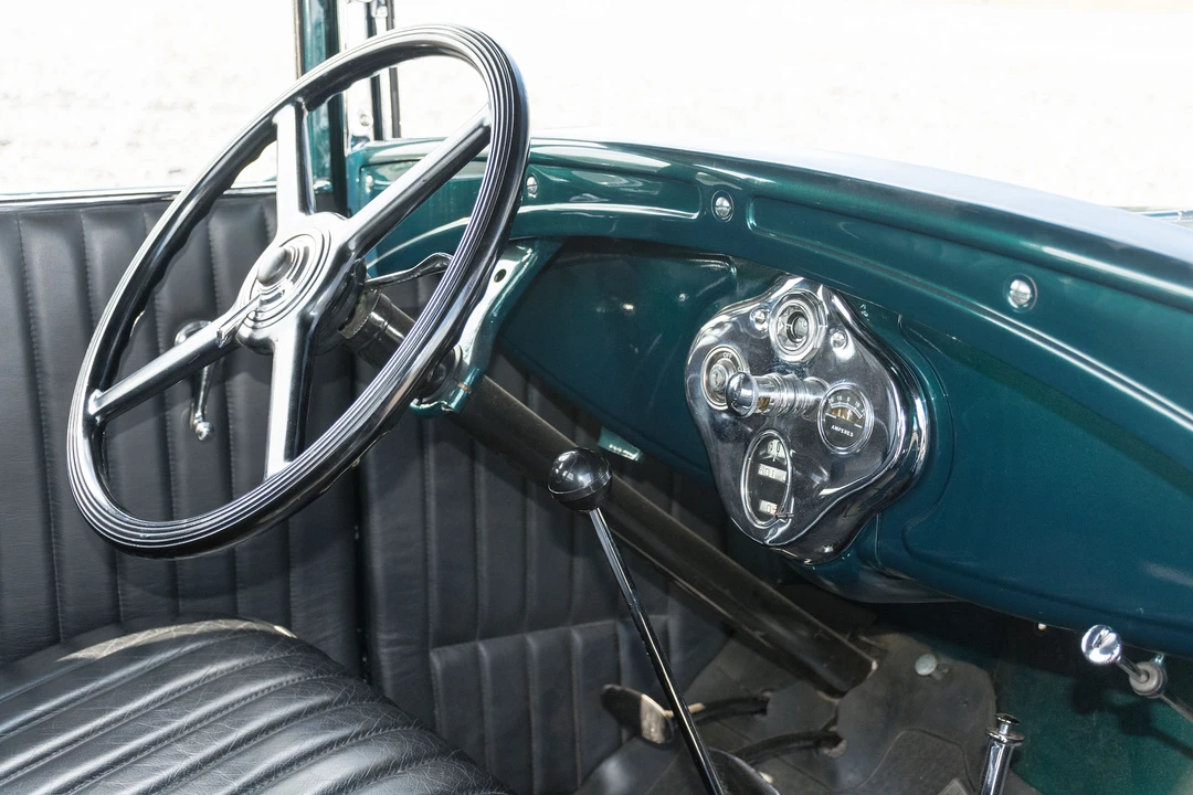 1930 Ford Model A Pickup & Model AA - Image 5 of 12
