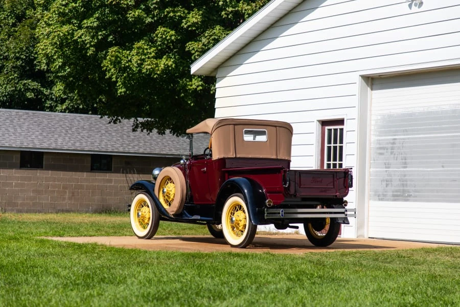 1930 Ford Model A Pickup & Model AA - Image 4 of 12