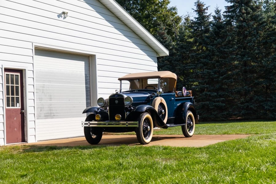 1930 Ford Model A Pickup & Model AA - Image 2 of 15