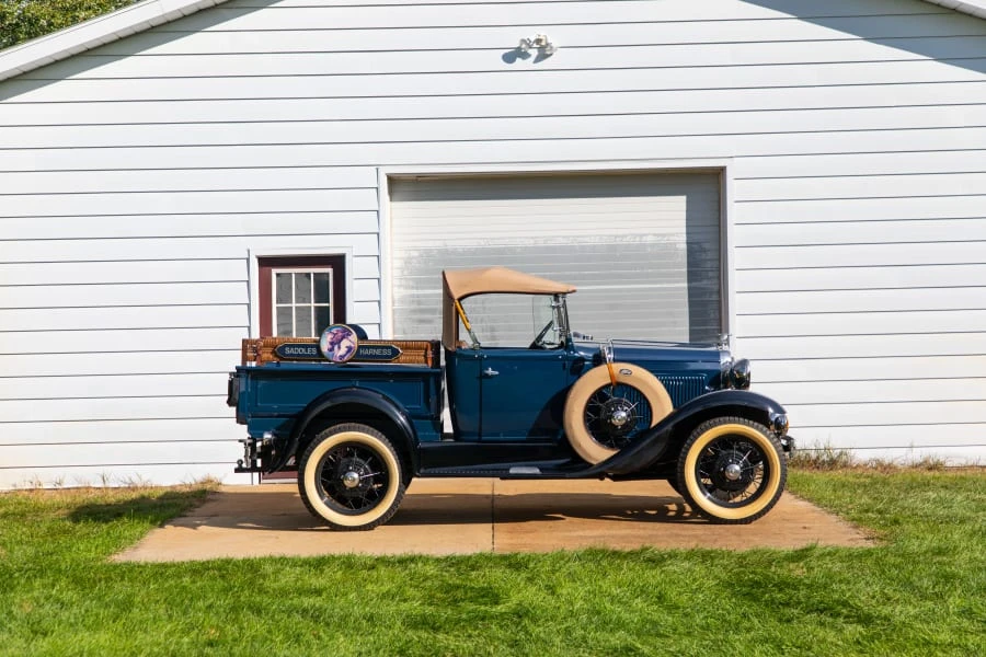 1930 Ford Model A Pickup & Model AA - Image 10 of 15