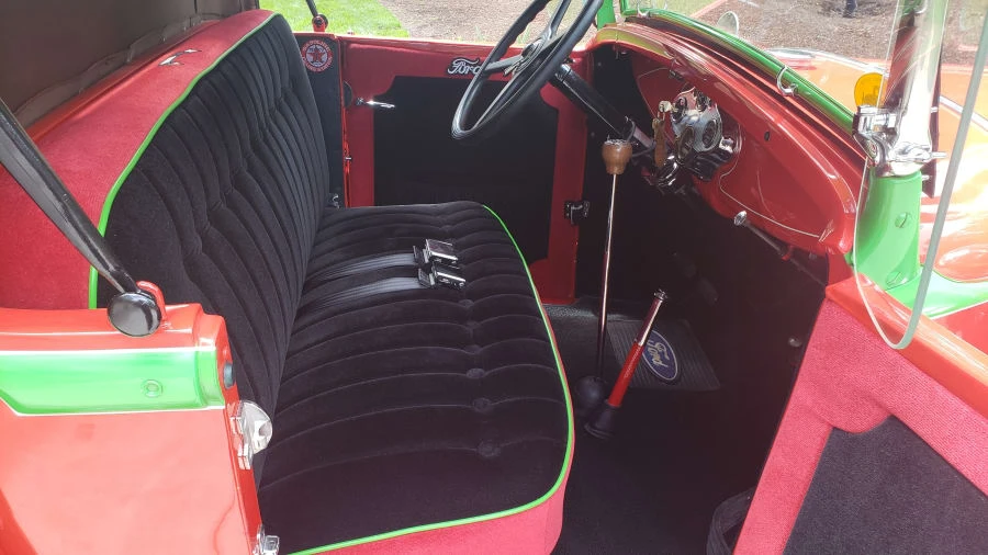 1930 Ford Model A Pickup & Model AA - Image 4 of 18