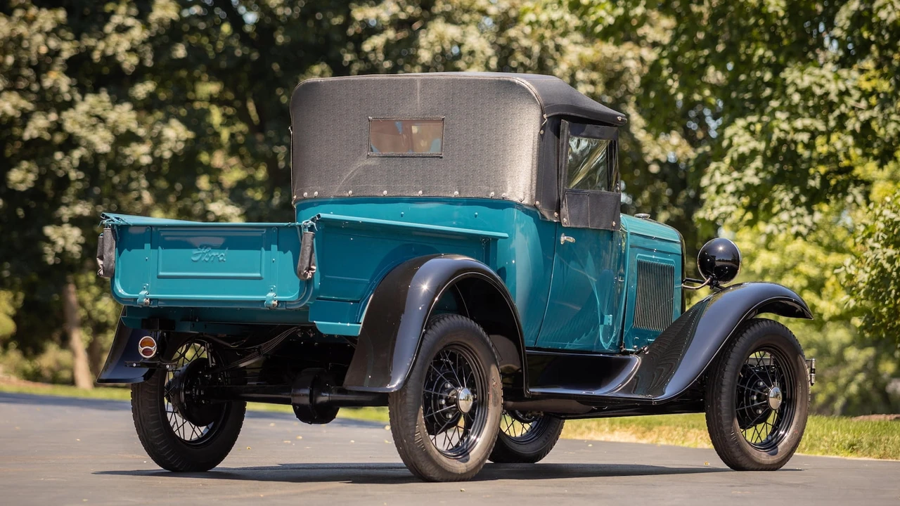 1930 Ford Model A Pickup & Model AA - Image 13 of 27