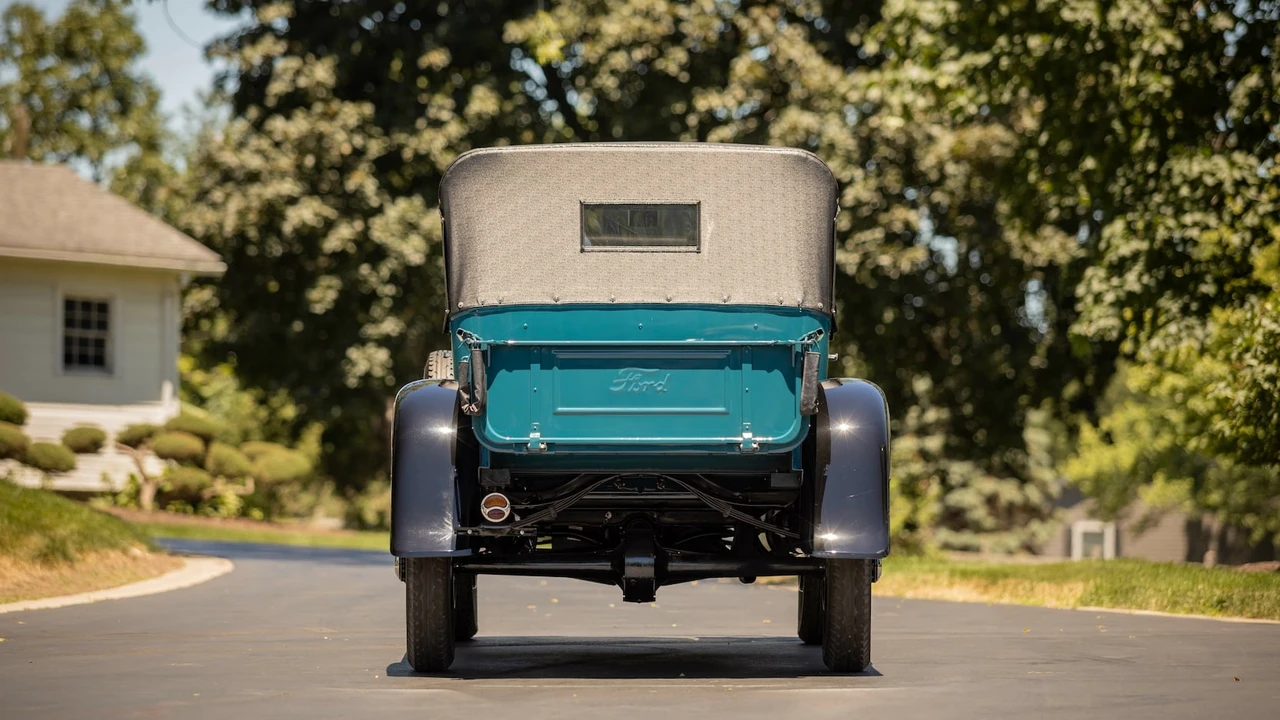 1930 Ford Model A Pickup & Model AA - Image 15 of 27