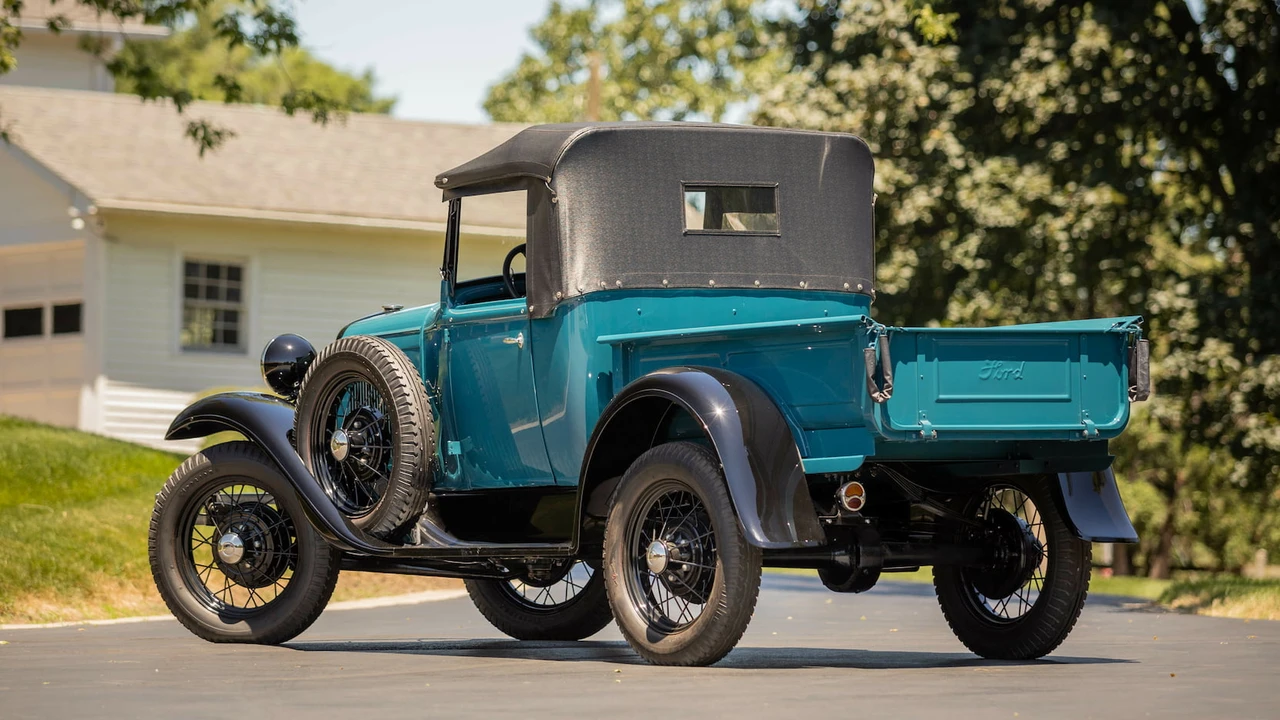 1930 Ford Model A Pickup & Model AA - Image 3 of 27