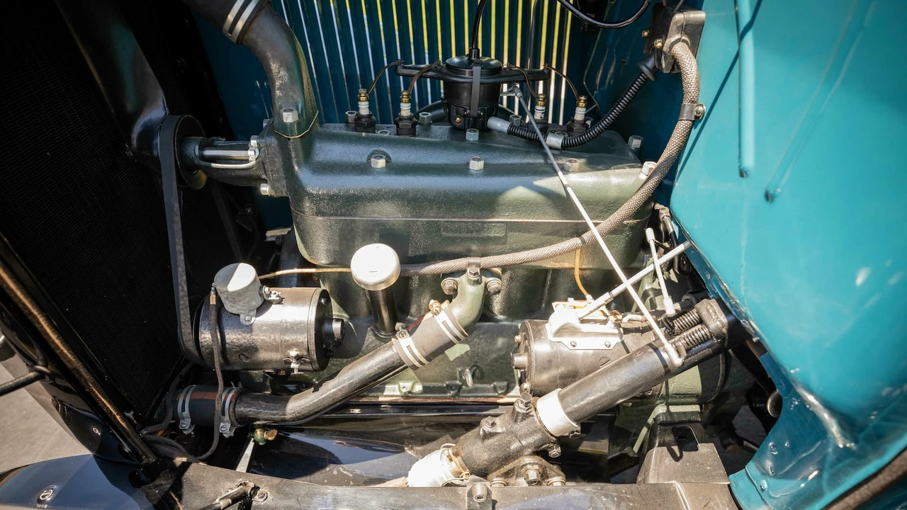 1930 Ford Model A Pickup & Model AA - Image 6 of 27
