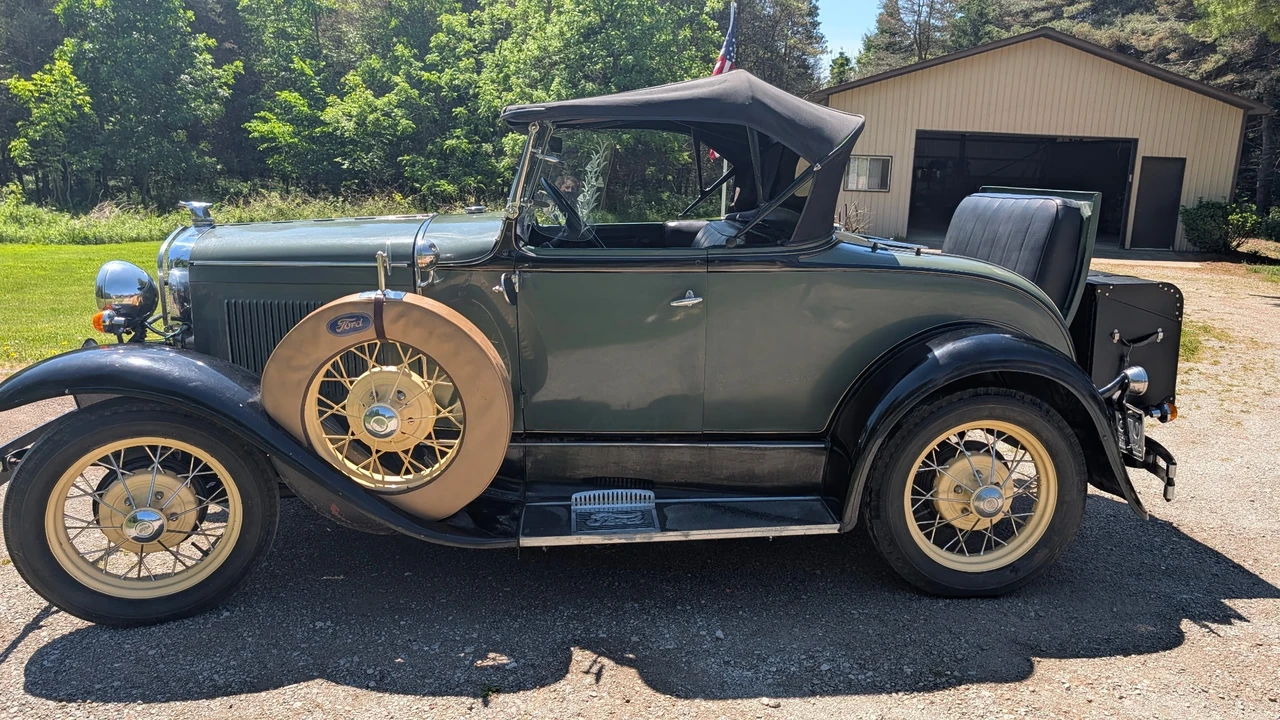 1930 Ford Model A - Image 2 of 31
